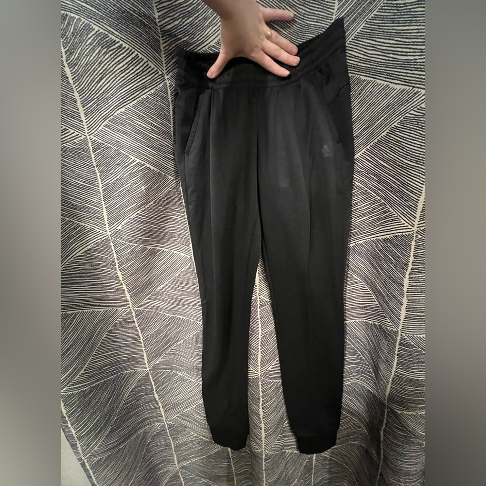 Like New Adidas Women’s Climawarm Joggers Black Size Small
